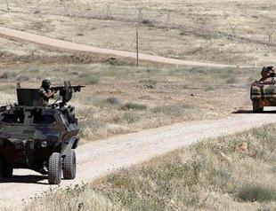 Turkish soldiers fire back, kill 4 ISIL militants on Syrian border