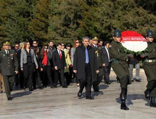 Northern Cyprus marks 32nd foundation anniversary