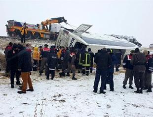 Seven dead, 72 injured in three bus accidents on Ankara highway