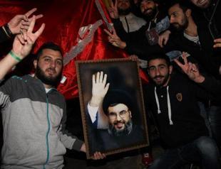 Hezbollah targets Israeli forces with bomb, Israel shells south Lebanon