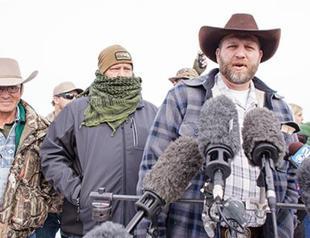 Oregon sheriff demands anti-government miltiamen leave community