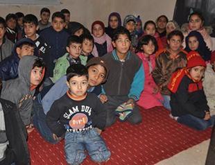 Turkey to build 10 more schools for Syrians in border town