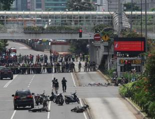 ISIL attacks Jakarta in first strike at Indonesia