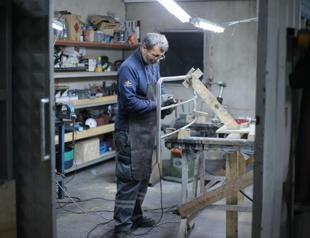 Umbrella upturns: Capital inflow to Turkey down 73 percent