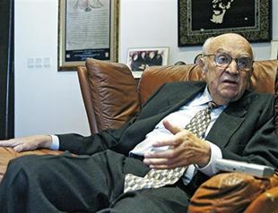 Kamhi becomes honorary president of Marmara Group, Suver reelected