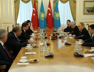 Turkey, Kazakhstan to be central in Eurasia: Davutoğlu