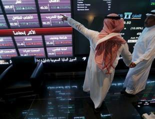 Saudi aims for first foreign bond as soon as next year –sources
