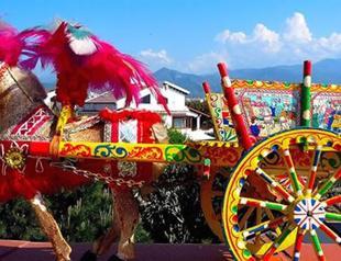 Riding on a carrettino