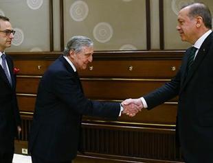 Erdoğan hosts Koç family at presidential palace