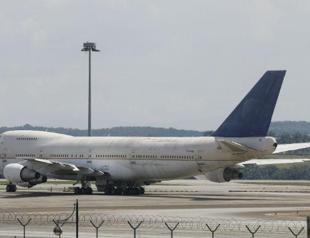 Company stakes claim to mystery 747s