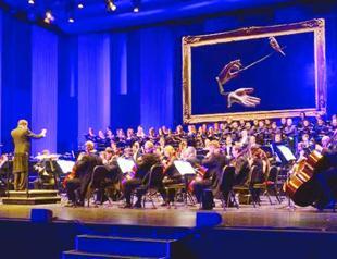 Royal Philharmonic plays Turkish diva’s songs