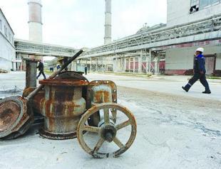 Russia central bank prepares for $35 oil as economic recovery stays elusive