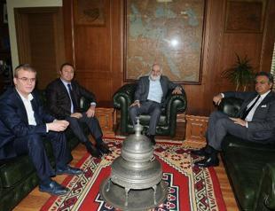 Doğan executives visit attacked daily’s office in Istanbul