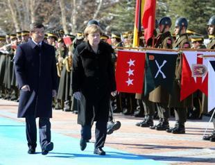 Turkey will continue to strike back at PYD in Syria, PM tells Merkel