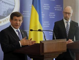 Russia uses world war threat to dictate Syria policy: Turkish PM