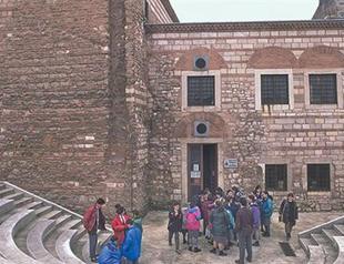 Priceless feminist archive goes digital