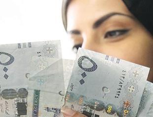 Low oil prices put strains on Gulf currency pegs