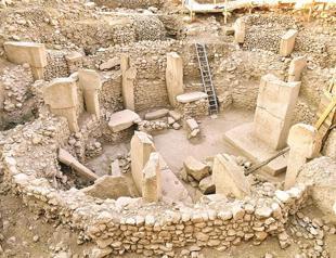 T-shaped stones tell story of Göbeklitepe