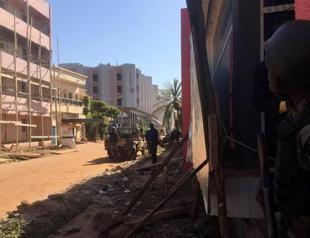 At least 27 killed, 7 Turks saved in Mali hostage siege