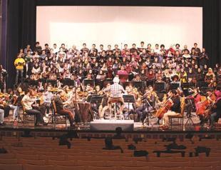 Turkish maestro chosen as ‘principal guest conductor’ for Iranian symphony orchestra