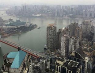 Moody’s cuts China outlook on eve of NPC, cites reform, fiscal risks