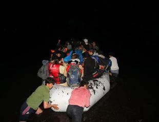 Three baby Syrian refugee girls drown between Turkey, Greece