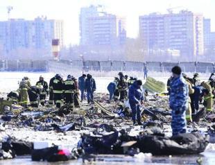 Aviation experts examine black boxes from Russian plane crash site