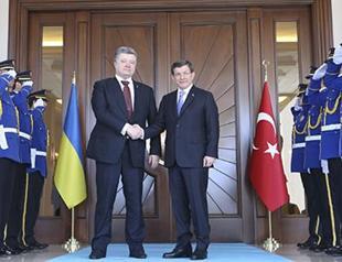 Turkey, Ukraine boost ties amid growing tension with Russia