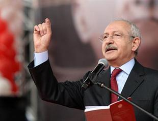 Turkey’s opposition leader blasts migrant deal, proposes giving 6 bln euros to EU