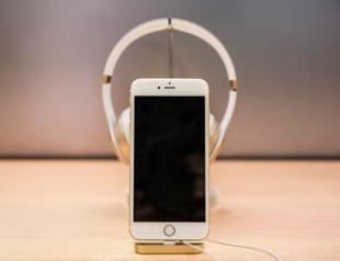 In first, streaming top earner for US music business