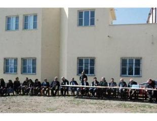 Villagers protest refugee camp plans in Turkey’s south