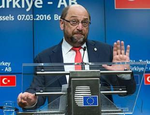 EU must watch rights in Turkey despite refugee deal: Schulz