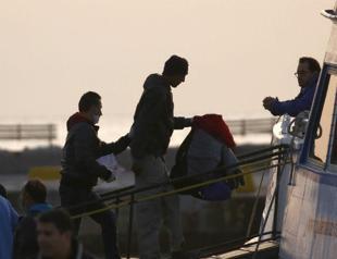 Migrant swap starts between Turkey, EU