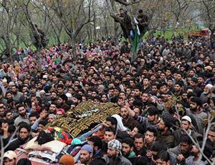 Clashes in Kashmir after Indian troops kill 2 local rebels