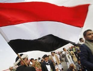 Saudi coalition used US bomb in Yemen market strike: report