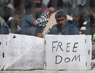 Pope to visit Lesbos, Greek island on frontline of Europes migrant crisis