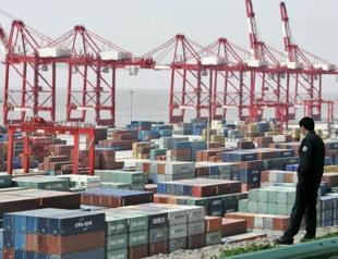 WTO cuts 2016 global trade forecast to 2.8 pct