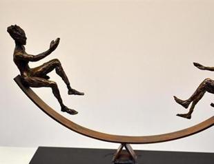 Love weighs in at İzmir exhibition