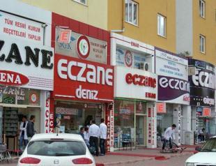 Payment dispute between government, pharmacies grows with new deadline