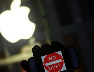 FBI unlocks iPhone of attacker, ending Apple battle
