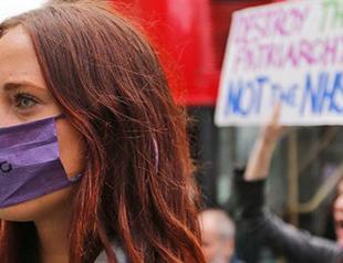 English doctors stage fourth strike in bitter dispute