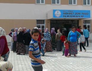 Parents protest Syrian students in southeast Turkey