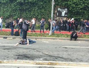Police use tear gas to disperse Beşiktaş fans
