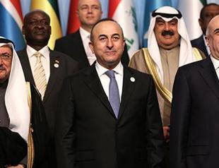 Sectarianism divides Muslim community, says Turkish FM