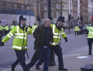 UK apologizes to PM Davutoğlu over pro-PKK protests in London: Anadolu Agency