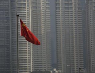 China 2015 growth slows to weakest for 25 years