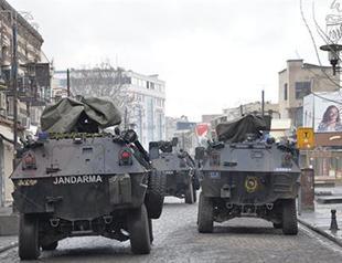3 policemen wounded in PKK attack in Diyarbakır’s Sur
