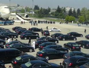 Saudi king welcomed in Istanbul with around 100 luxury cars
