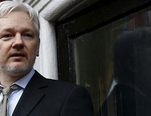 Swedish prosecutors argue for upholding Assange arrest warrant