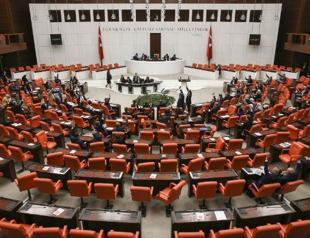 Turkey’s main opposition divided over lifting of MPs’ immunities
